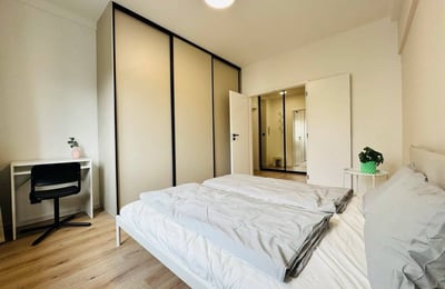 Vermietung einer geräumigen 3-Zimmer-Wohnung, 56 m², Stadtteil Staré Mesto, Bratislava, Slowakei